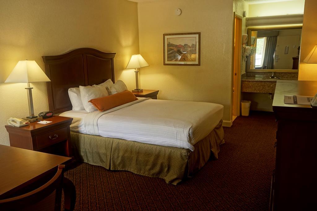 Best Western Point South Yemassee Eksteriør billede